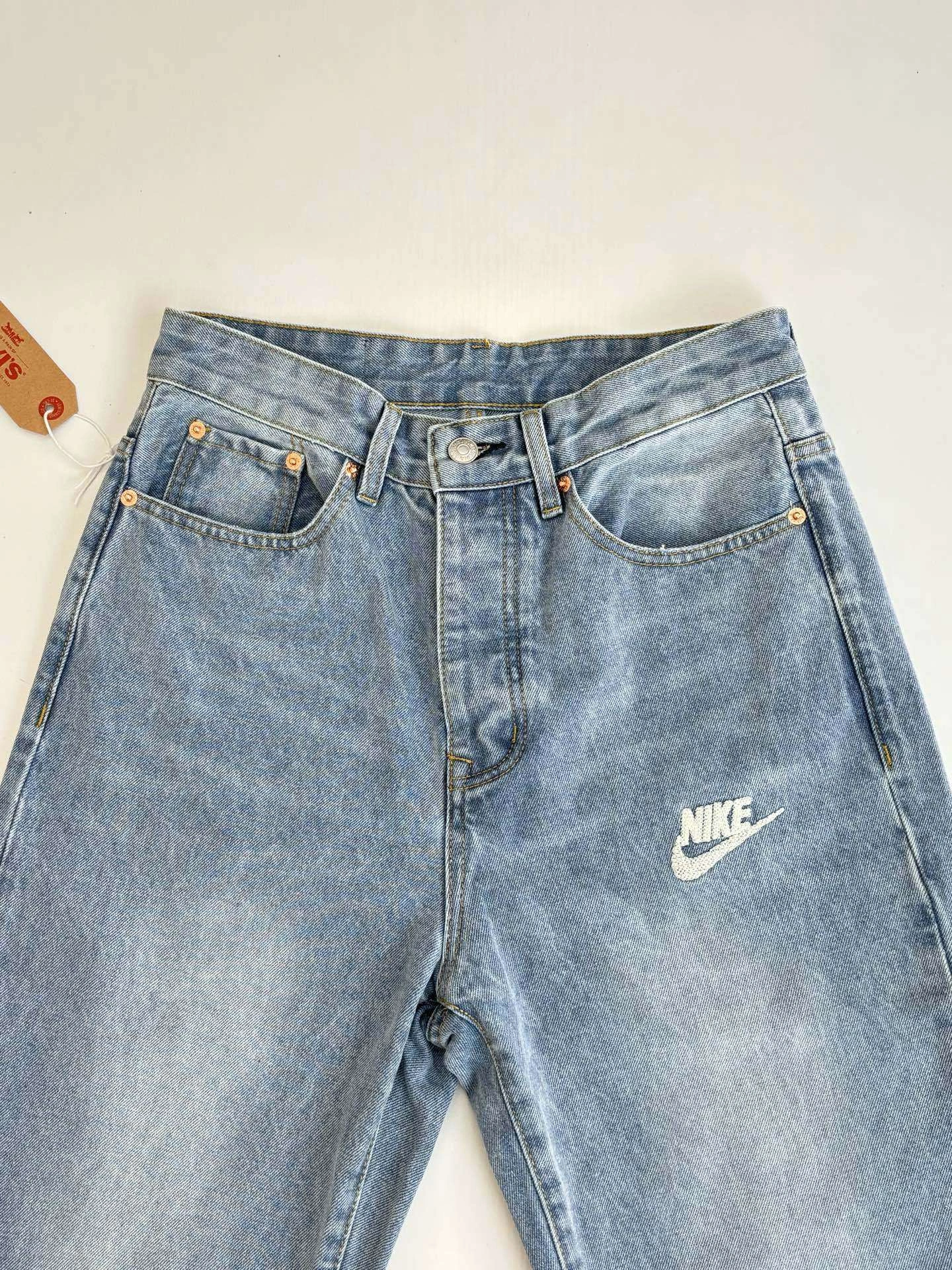 wg.luxury-- 8V Levi’s x Nike embroidery item: E-F431J1722